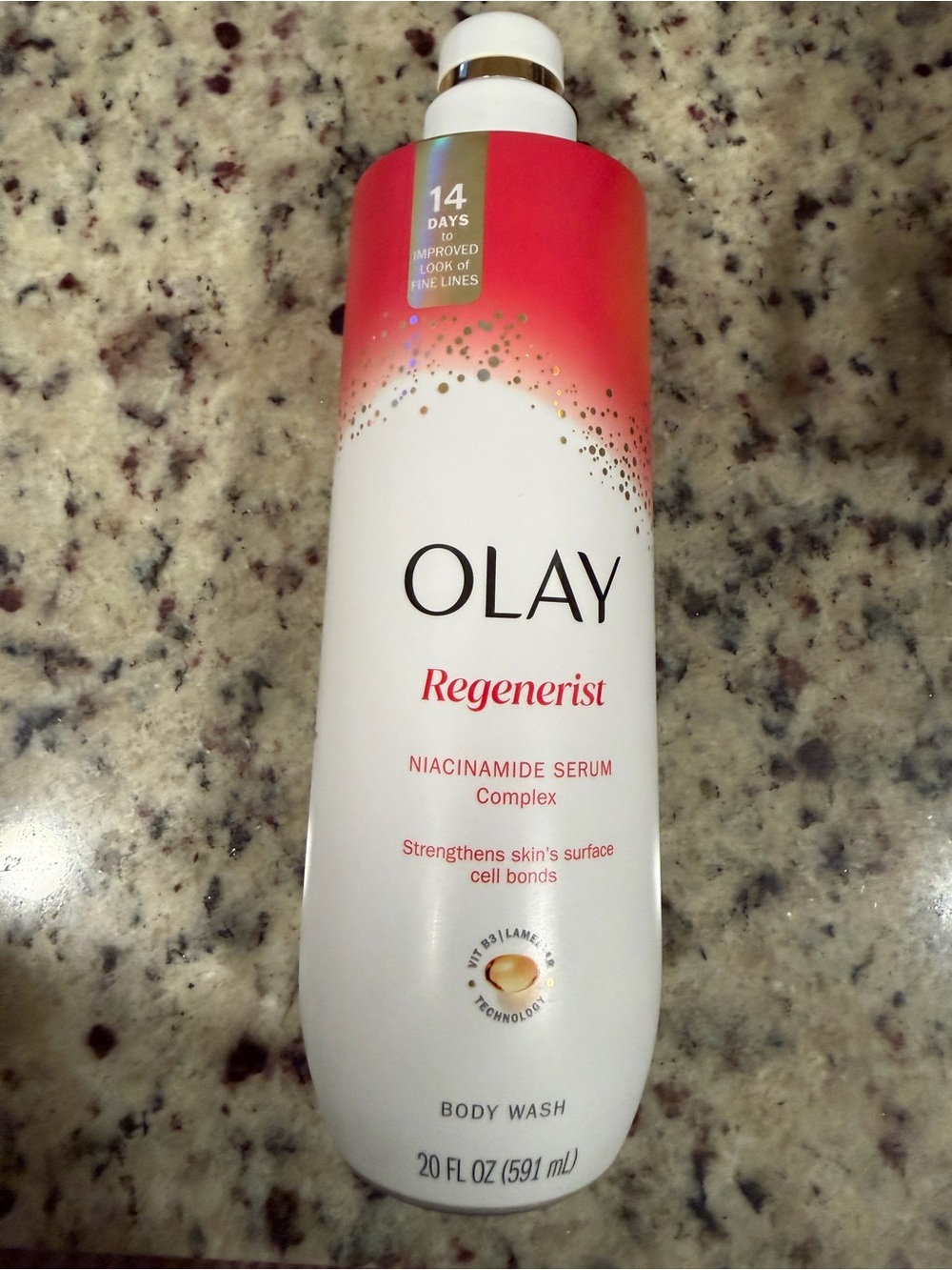 OLAY Regenerist Niacinamide Serum Complex Bottle - Pink/White